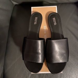 Michael Kors Shelly Slide